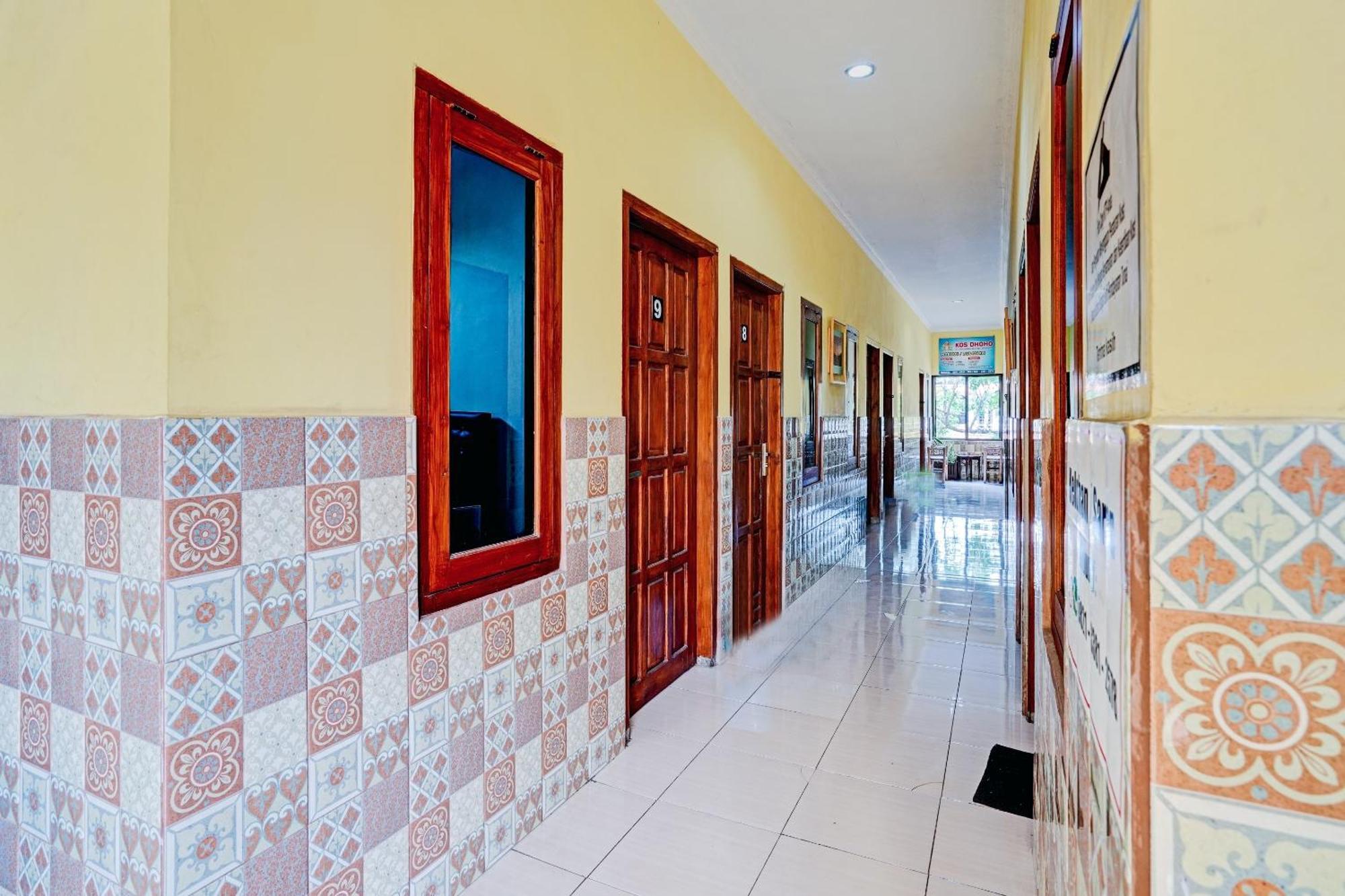 קדירי Oyo 90234 Dhoho Family Guest House מראה חיצוני תמונה