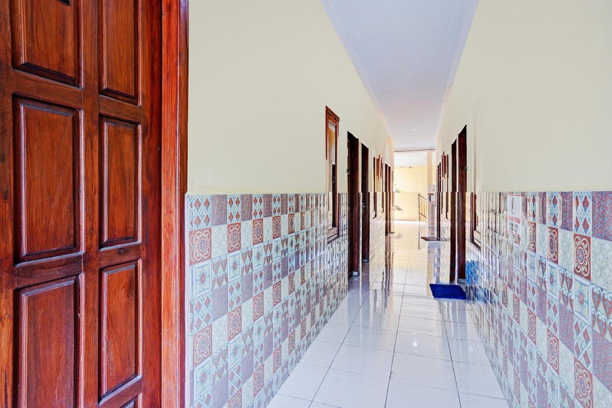 קדירי Oyo 90234 Dhoho Family Guest House מראה חיצוני תמונה