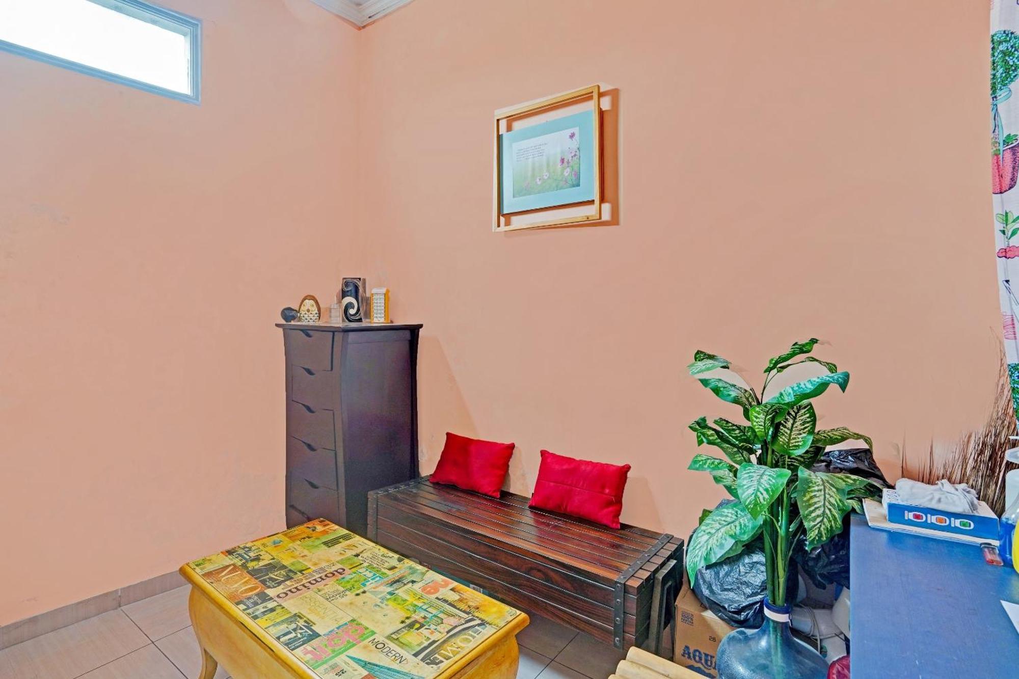 קדירי Oyo 90234 Dhoho Family Guest House מראה חיצוני תמונה